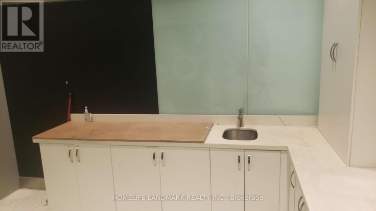163 - 4750 YONGE STREET, Toronto (Lansing-Westgate), Ontario, M2N5M6