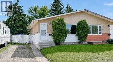 9343 112a Avenue Grande Prairie Alberta photo 1