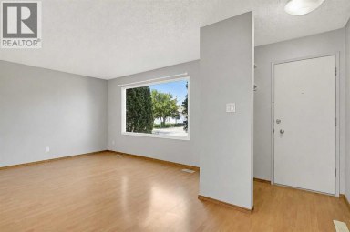 9343 112a Avenue Grande Prairie Alberta photo 2