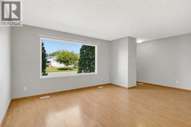 9343 112a Avenue Grande Prairie Alberta photo 4