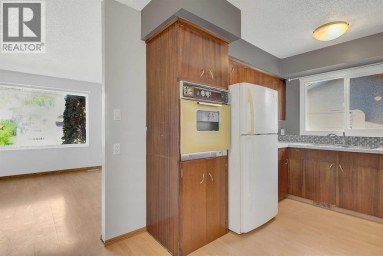 9343 112a Avenue Grande Prairie Alberta photo 9