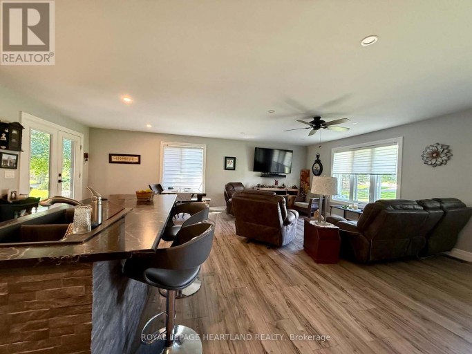 315 MAIN STREET, Lambton Shores (Thedford), Ontario, N0M2N0