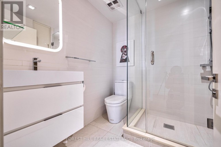 PH2701 - 8 COLBORNE STREET, Toronto (Church-Yonge Corridor), Ontario, M5E1A1