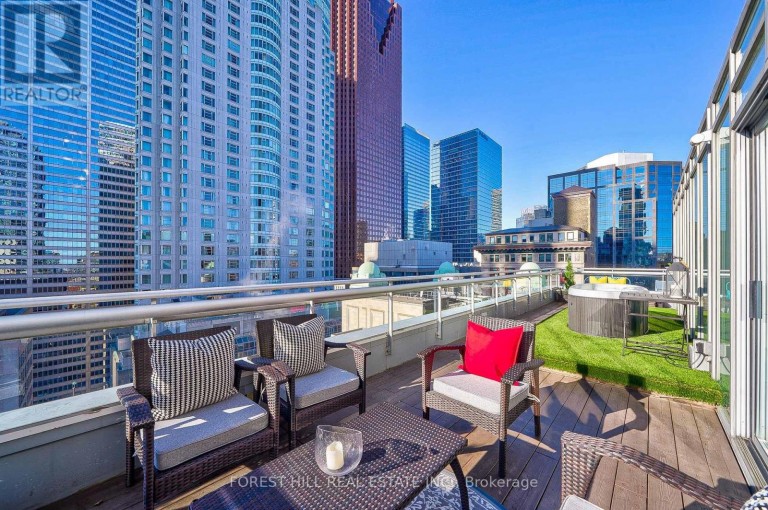 PH2701 - 8 COLBORNE STREET, Toronto (Church-Yonge Corridor), Ontario, M5E1A1