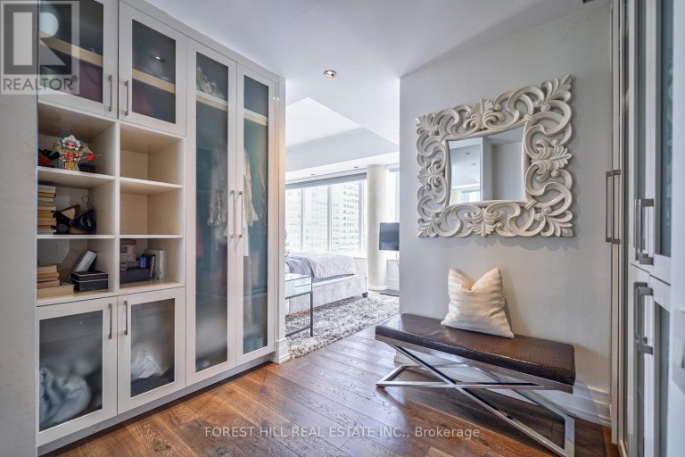 PH2701 - 8 COLBORNE STREET, Toronto (Church-Yonge Corridor), Ontario, M5E1A1
