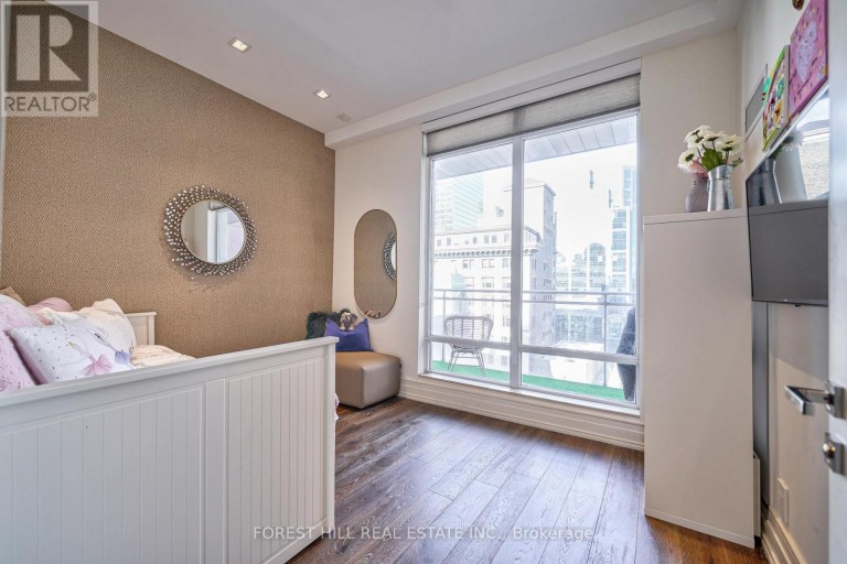 PH2701 - 8 COLBORNE STREET, Toronto (Church-Yonge Corridor), Ontario, M5E1A1