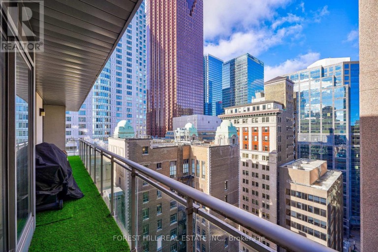 PH2701 - 8 COLBORNE STREET, Toronto (Church-Yonge Corridor), Ontario, M5E1A1