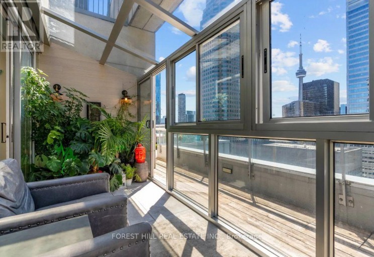 PH2701 - 8 COLBORNE STREET, Toronto (Church-Yonge Corridor), Ontario, M5E1A1