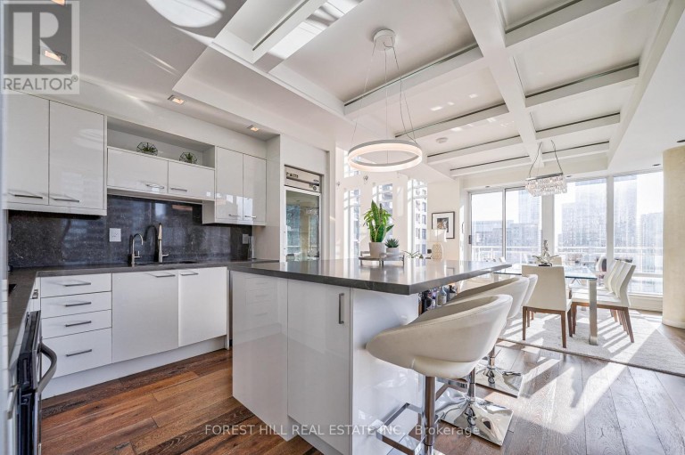 PH2701 - 8 COLBORNE STREET, Toronto (Church-Yonge Corridor), Ontario, M5E1A1