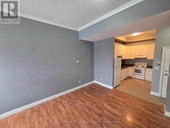 208 - 54 KING STREET E Clarington (Bowmanville) Ontario photo 6