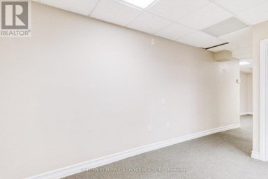 3042 KEELE STREET Toronto (Downsview-Roding-CFB) Ontario photo 31