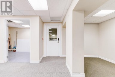 3042 KEELE STREET Toronto (Downsview-Roding-CFB) Ontario photo 33
