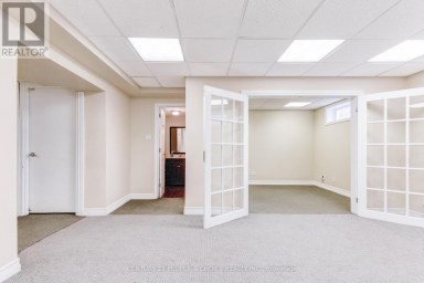 3042 KEELE STREET Toronto (Downsview-Roding-CFB) Ontario photo 39