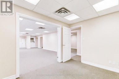 3042 KEELE STREET Toronto (Downsview-Roding-CFB) Ontario photo 42