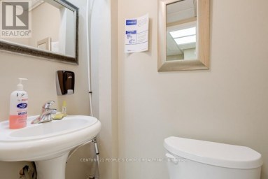 3042 KEELE STREET Toronto (Downsview-Roding-CFB) Ontario photo 48