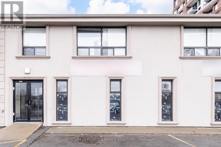 3042 KEELE STREET, Toronto (Downsview-Roding-CFB), Ontario, M3M2H5
