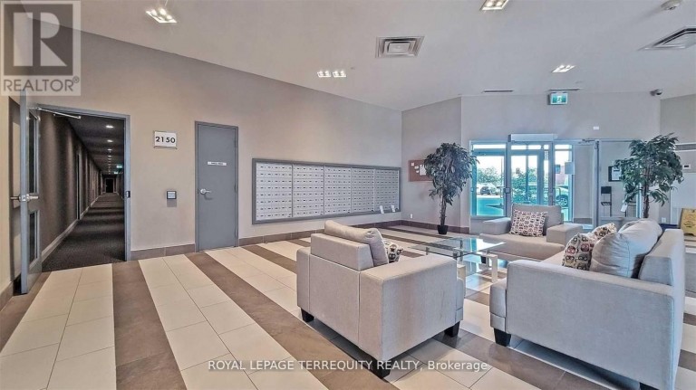 1207 - 2152 LAWRENCE AVENUE E, Toronto (Wexford-Maryvale), Ontario, M1R0B5