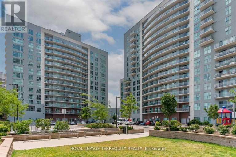 1207 - 2152 LAWRENCE AVENUE E, Toronto (Wexford-Maryvale), Ontario, M1R0B5