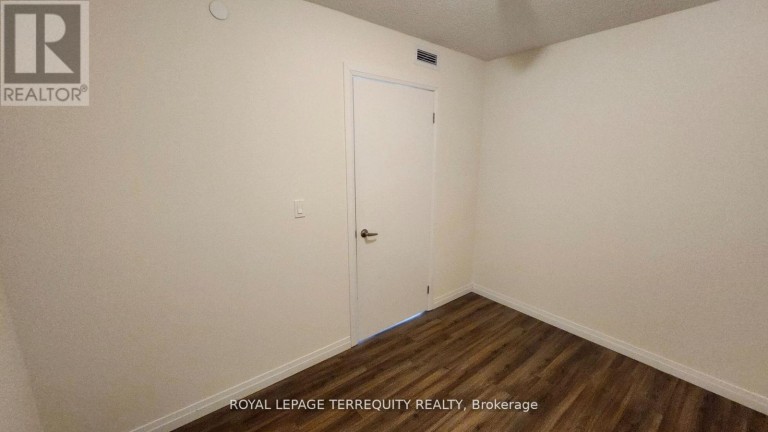 1207 - 2152 LAWRENCE AVENUE E, Toronto (Wexford-Maryvale), Ontario, M1R0B5