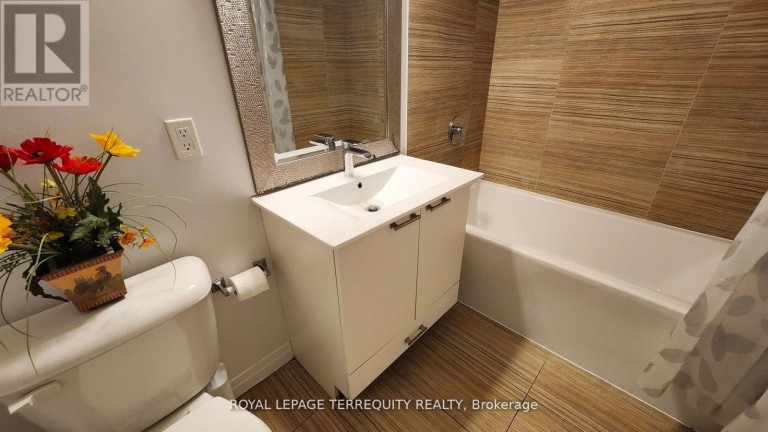 1207 - 2152 LAWRENCE AVENUE E, Toronto (Wexford-Maryvale), Ontario, M1R0B5