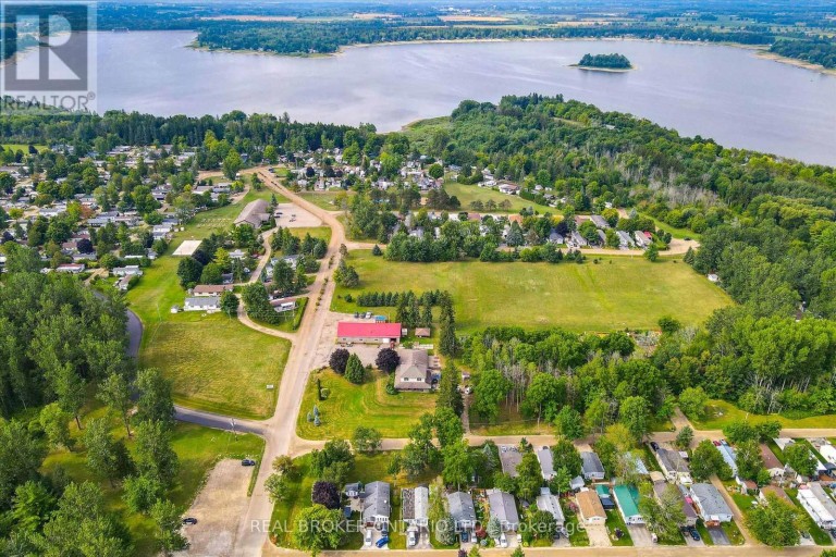 445 PINE PASS, Centre Wellington, Ontario, N1M2W5