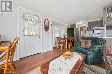 445 PINE PASS Centre Wellington Ontario photo 4
