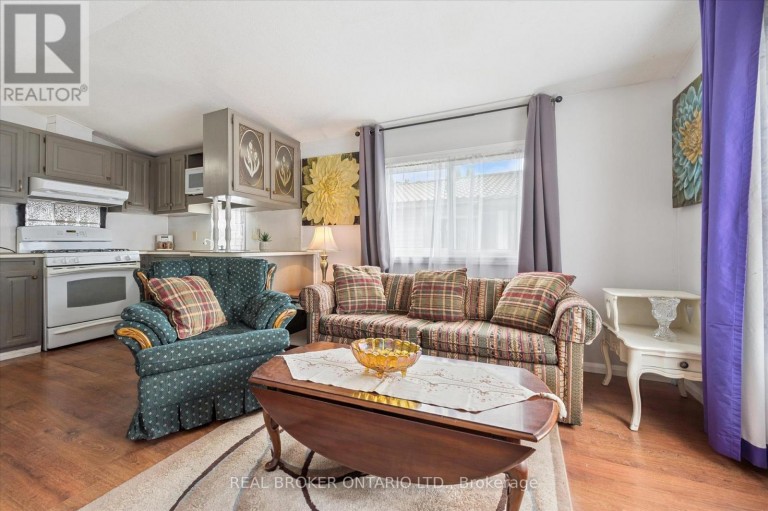 445 PINE PASS, Centre Wellington, Ontario, N1M2W5