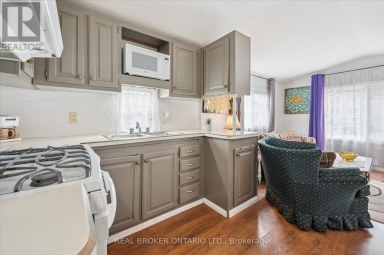 445 PINE PASS Centre Wellington Ontario photo 7