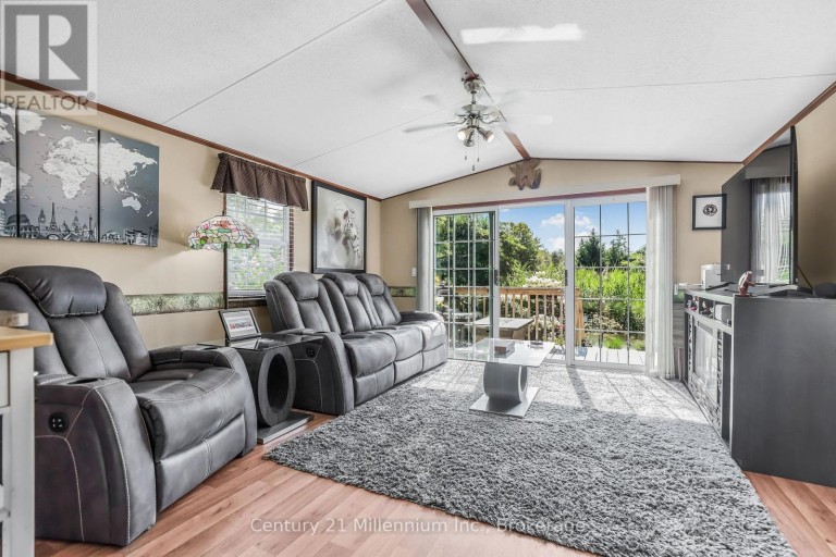 19 WHITE PINES TRAIL, Wasaga Beach, Ontario, L9Z1X7
