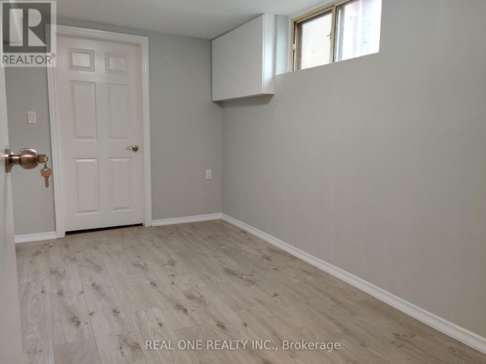 BASEMENT - 49 CORINTHIAN BOULEVARD, Toronto (L'Amoreaux), Ontario, M1W1B4