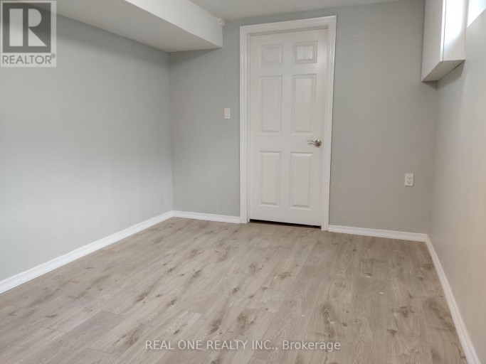 BASEMENT - 49 CORINTHIAN BOULEVARD, Toronto (L'Amoreaux), Ontario, M1W1B4