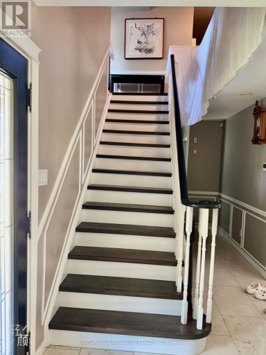 11 RAE CRESCENT, Markham (Unionville), Ontario, L3R2X8