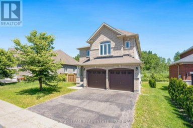 33 PEARL STREET Wasaga Beach Ontario photo 2
