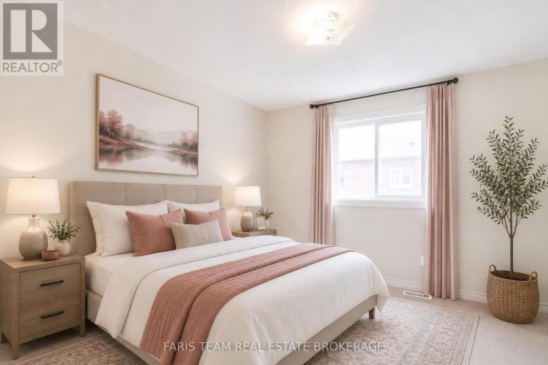 33 PEARL STREET, Wasaga Beach, Ontario, L9Z0G9