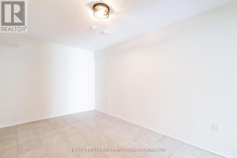 33 PEARL STREET, Wasaga Beach, Ontario, L9Z0G9