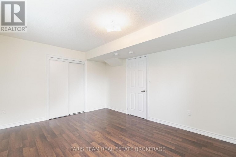 33 PEARL STREET, Wasaga Beach, Ontario, L9Z0G9