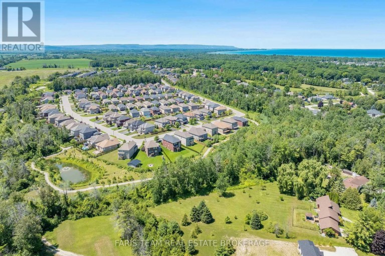 33 PEARL STREET, Wasaga Beach, Ontario, L9Z0G9