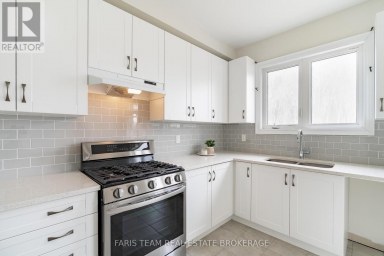 33 PEARL STREET Wasaga Beach Ontario photo 7