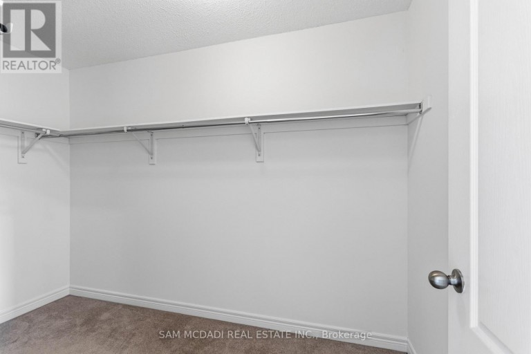 UPPER - 26 MONTPELIER STREET, Brampton (Brampton West), Ontario, L6Y6A6