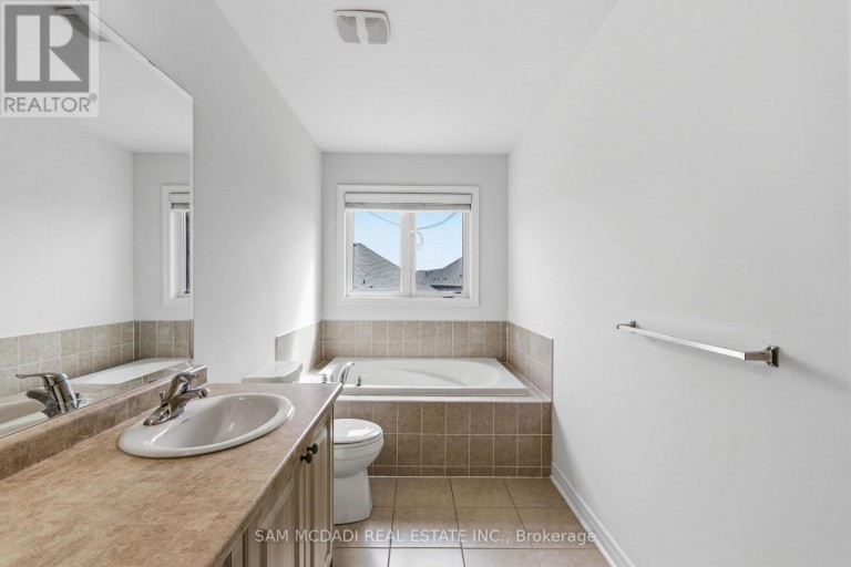 UPPER - 26 MONTPELIER STREET, Brampton (Brampton West), Ontario, L6Y6A6