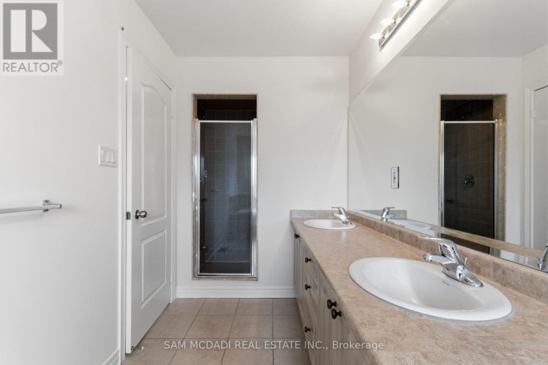 UPPER - 26 MONTPELIER STREET, Brampton (Brampton West), Ontario, L6Y6A6