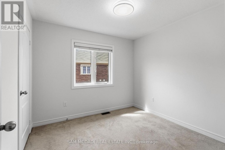 UPPER - 26 MONTPELIER STREET, Brampton (Brampton West), Ontario, L6Y6A6
