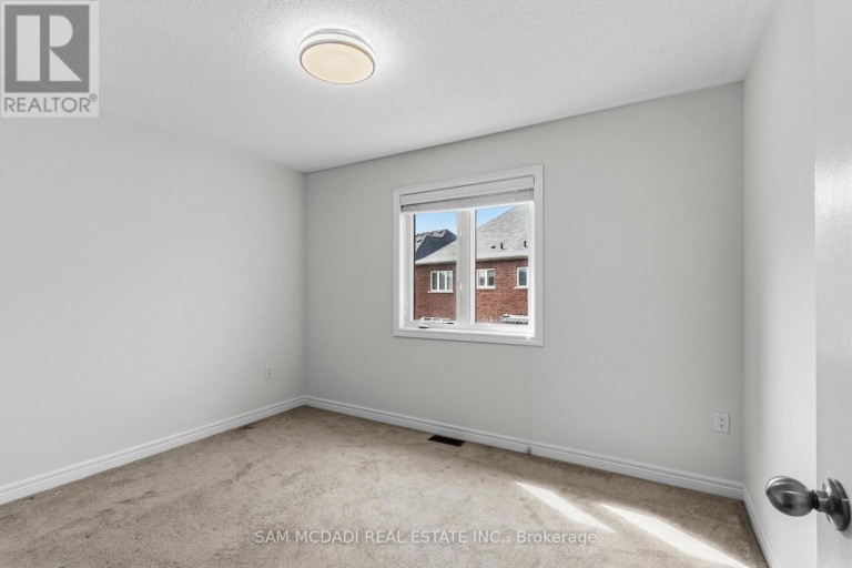 UPPER - 26 MONTPELIER STREET, Brampton (Brampton West), Ontario, L6Y6A6