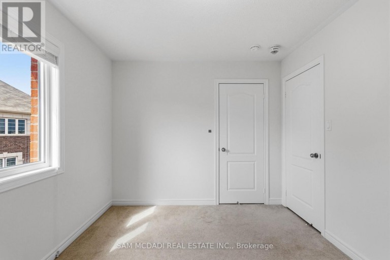 UPPER - 26 MONTPELIER STREET, Brampton (Brampton West), Ontario, L6Y6A6
