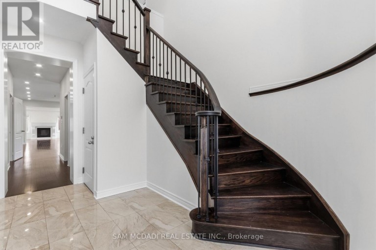 UPPER - 26 MONTPELIER STREET, Brampton (Brampton West), Ontario, L6Y6A6