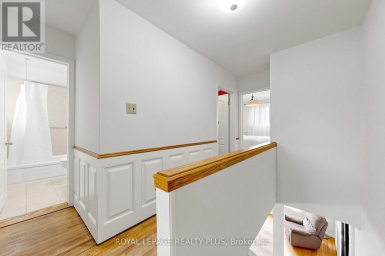 2359 BROOKHURST ROAD, Mississauga (Clarkson), Ontario, L5J1R1