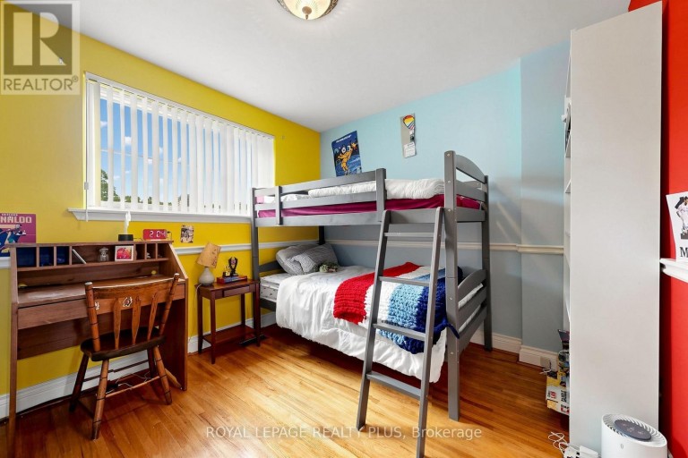 2359 BROOKHURST ROAD, Mississauga (Clarkson), Ontario, L5J1R1