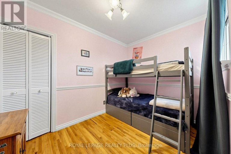 2359 BROOKHURST ROAD, Mississauga (Clarkson), Ontario, L5J1R1