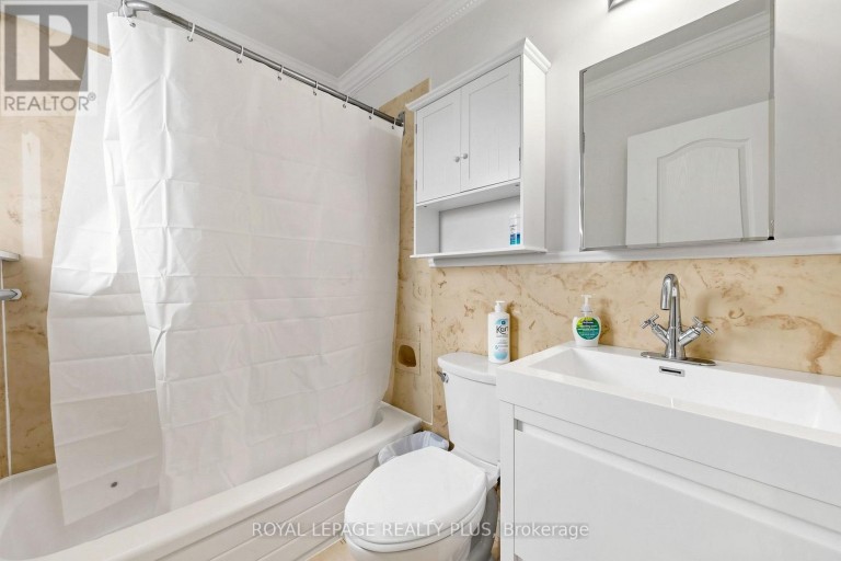 2359 BROOKHURST ROAD, Mississauga (Clarkson), Ontario, L5J1R1