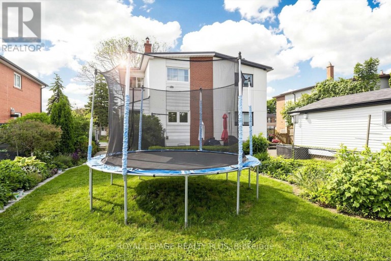 2359 BROOKHURST ROAD, Mississauga (Clarkson), Ontario, L5J1R1